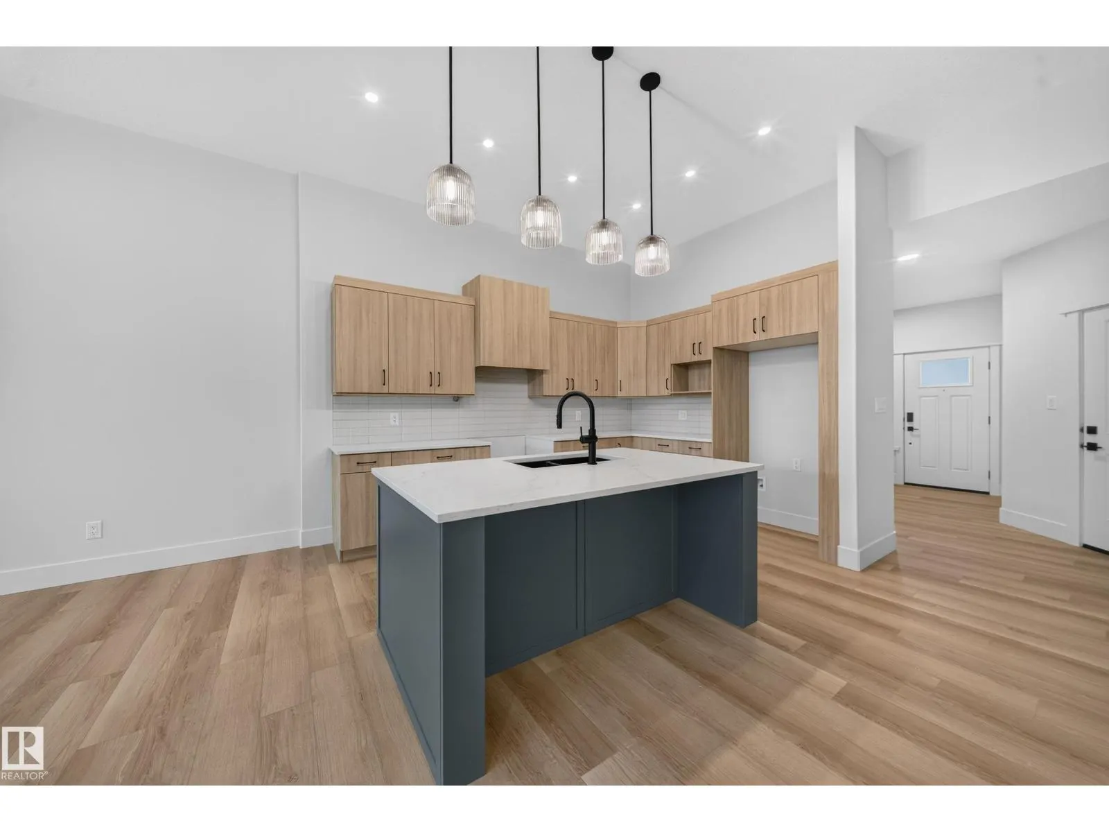 #17 120 HILLSHIRE BV