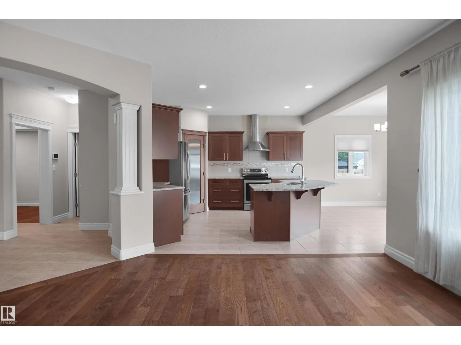 138 HENDERSON LI