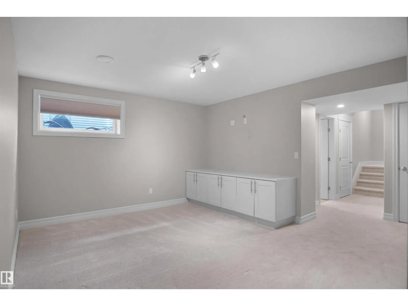 138 HENDERSON LI