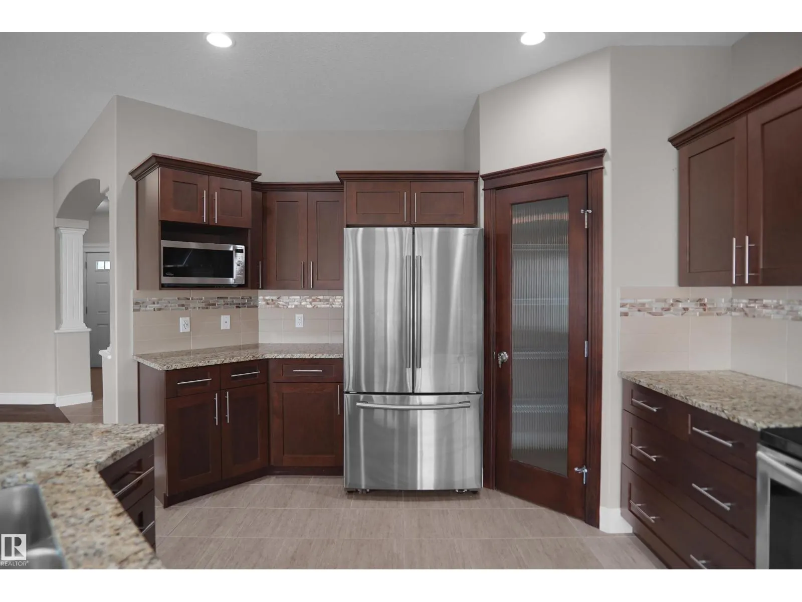 138 HENDERSON LI