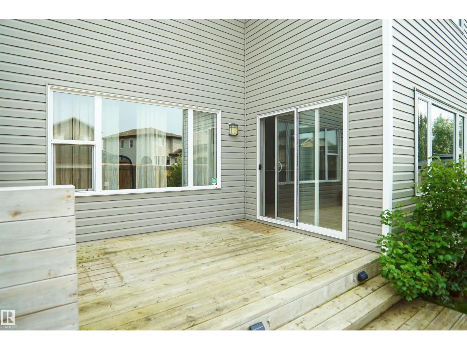 138 HENDERSON LI