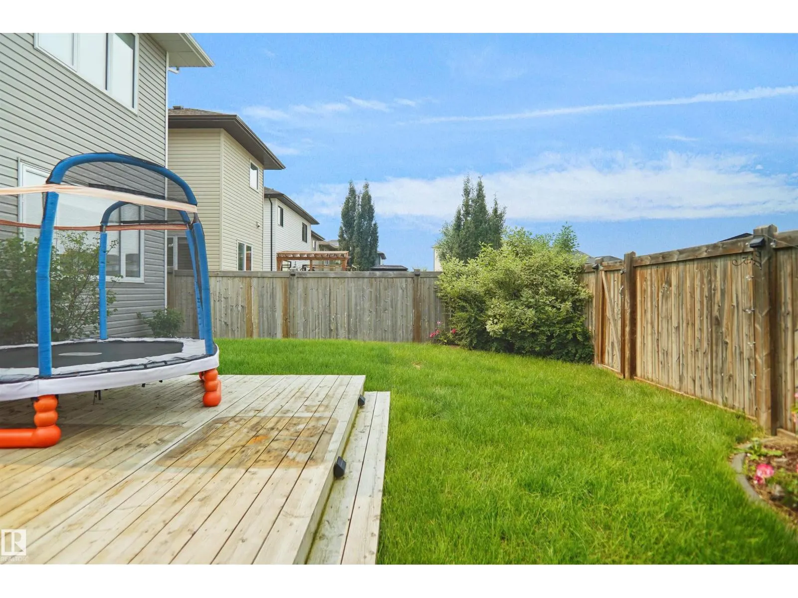 138 HENDERSON LI