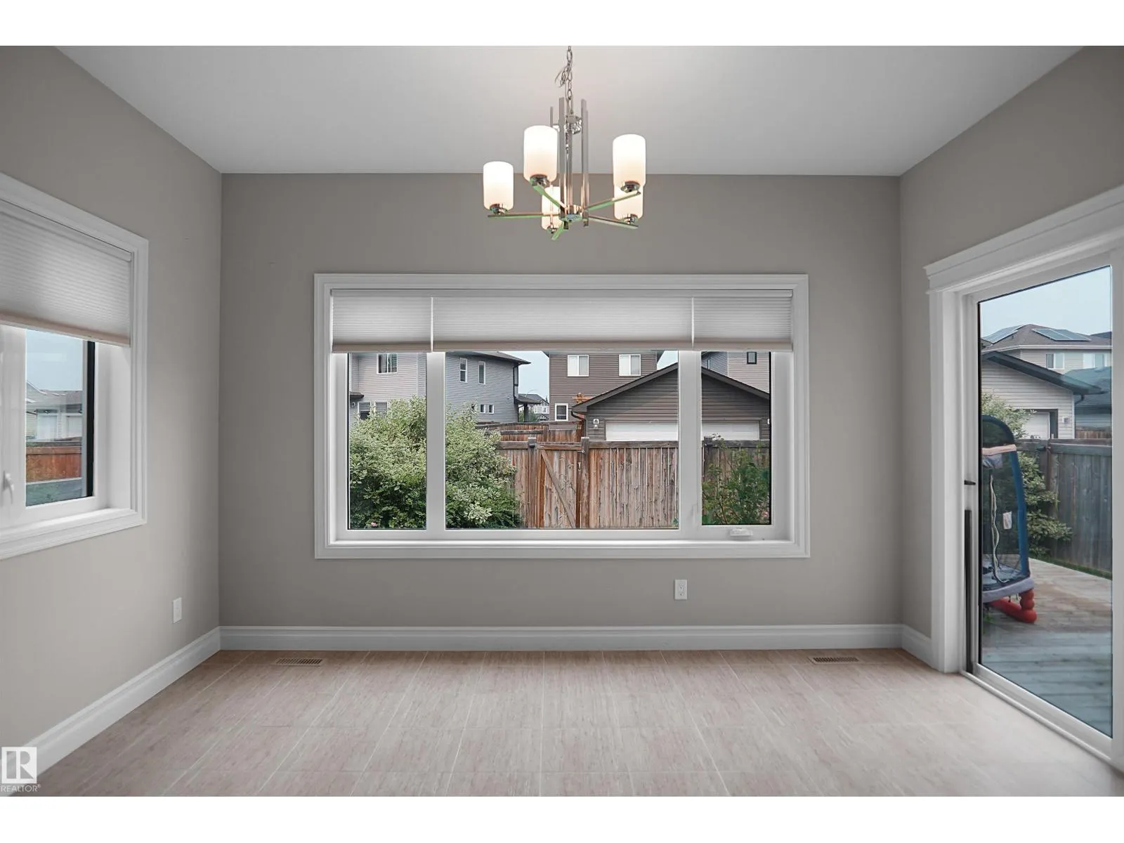 138 HENDERSON LI