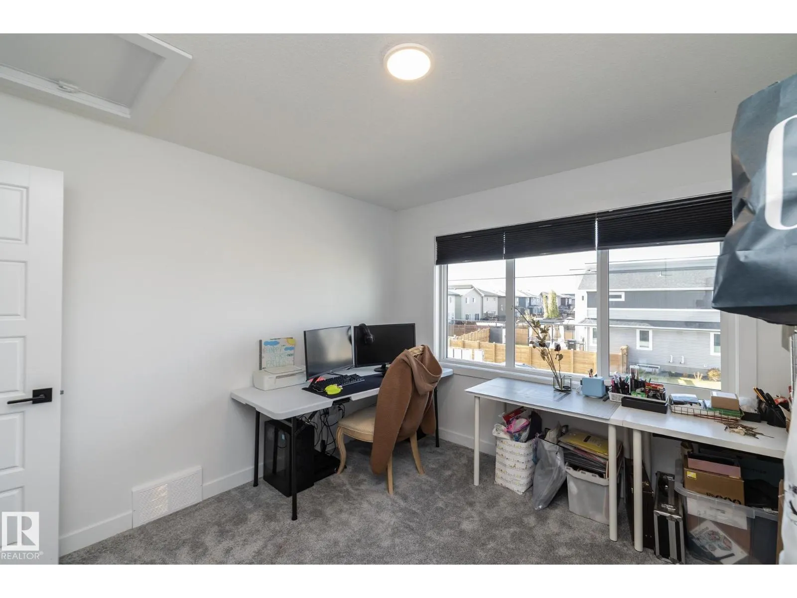 54 KINGSBURY CI