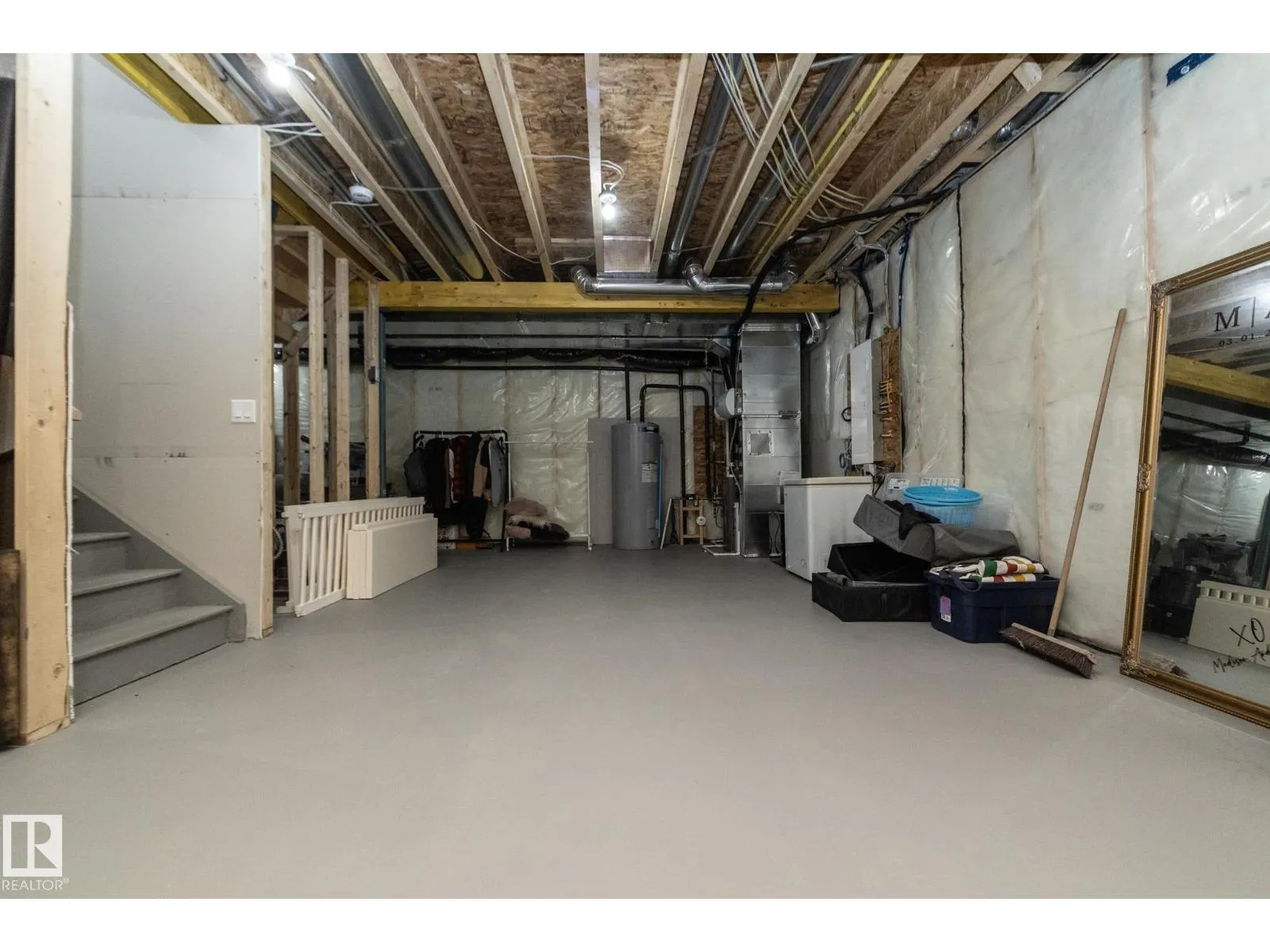 54 KINGSBURY CI