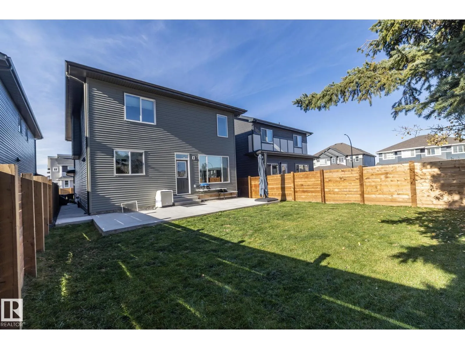 54 KINGSBURY CI
