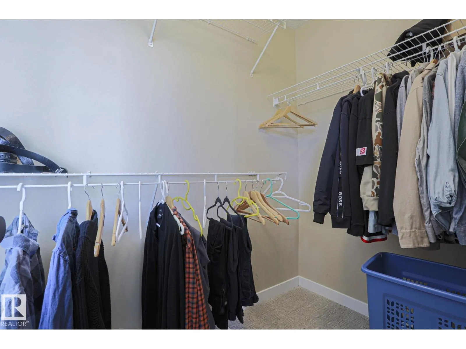 8 Erinwoods PL