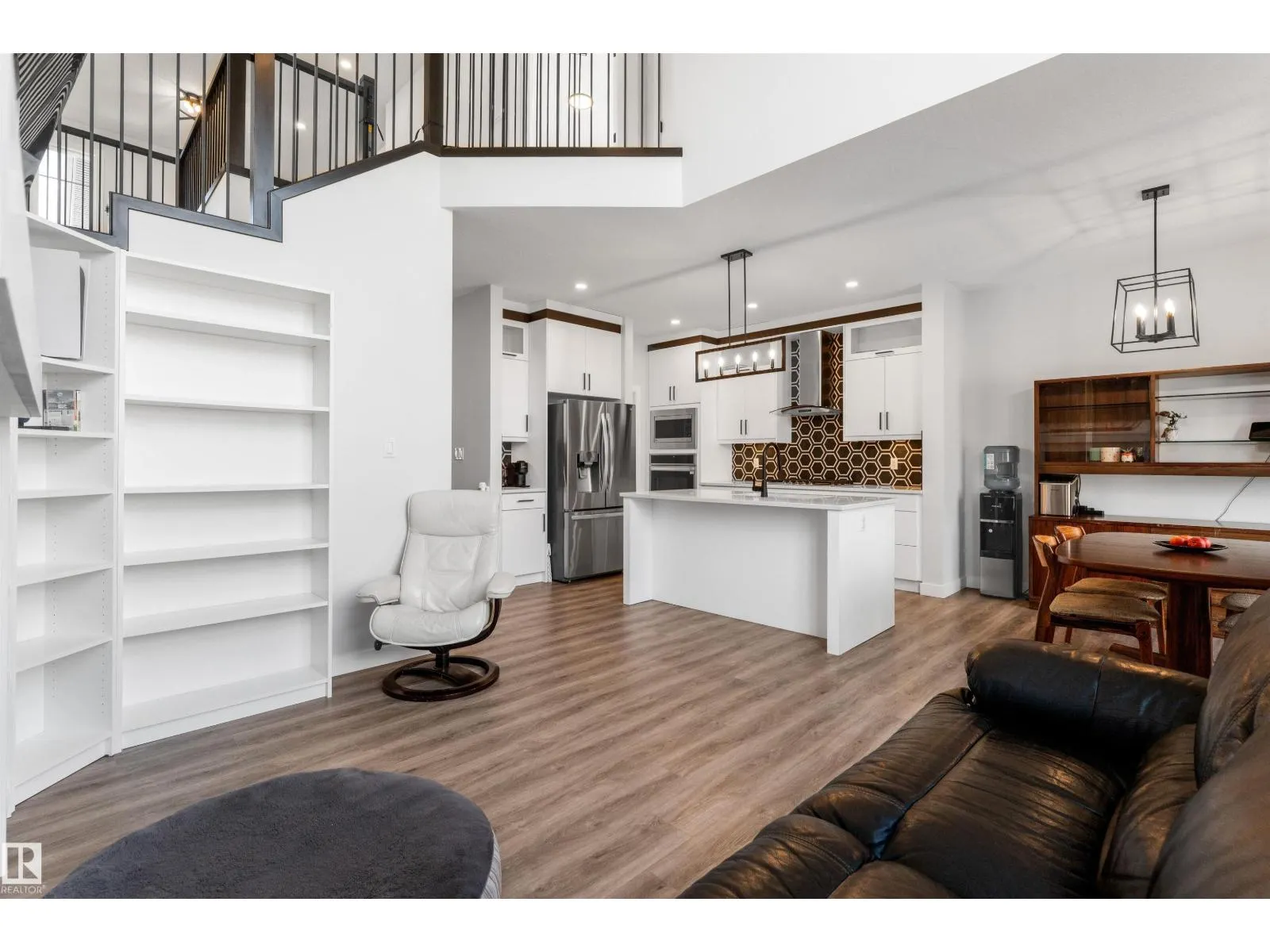35 MEADOWBROOK WY