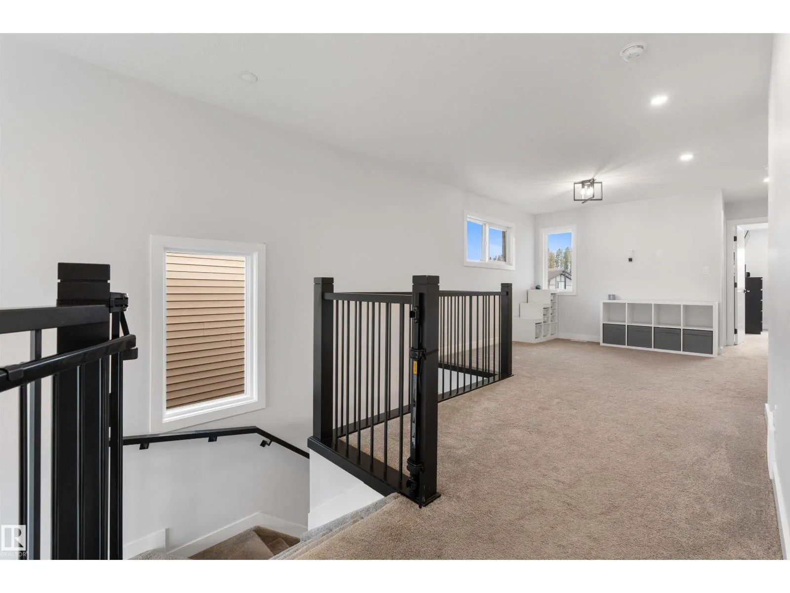 35 MEADOWBROOK WY