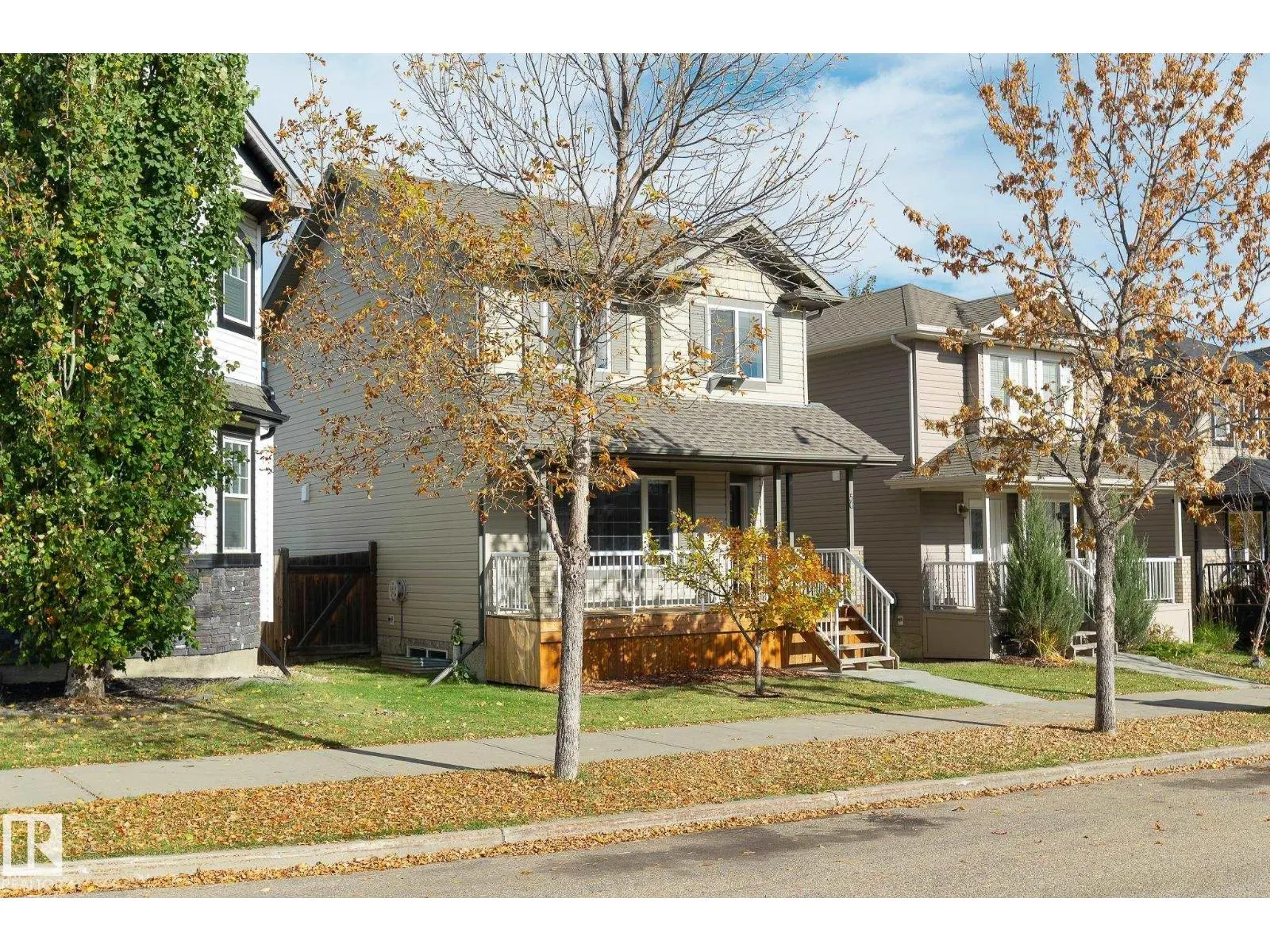 50 VIVIAN WY