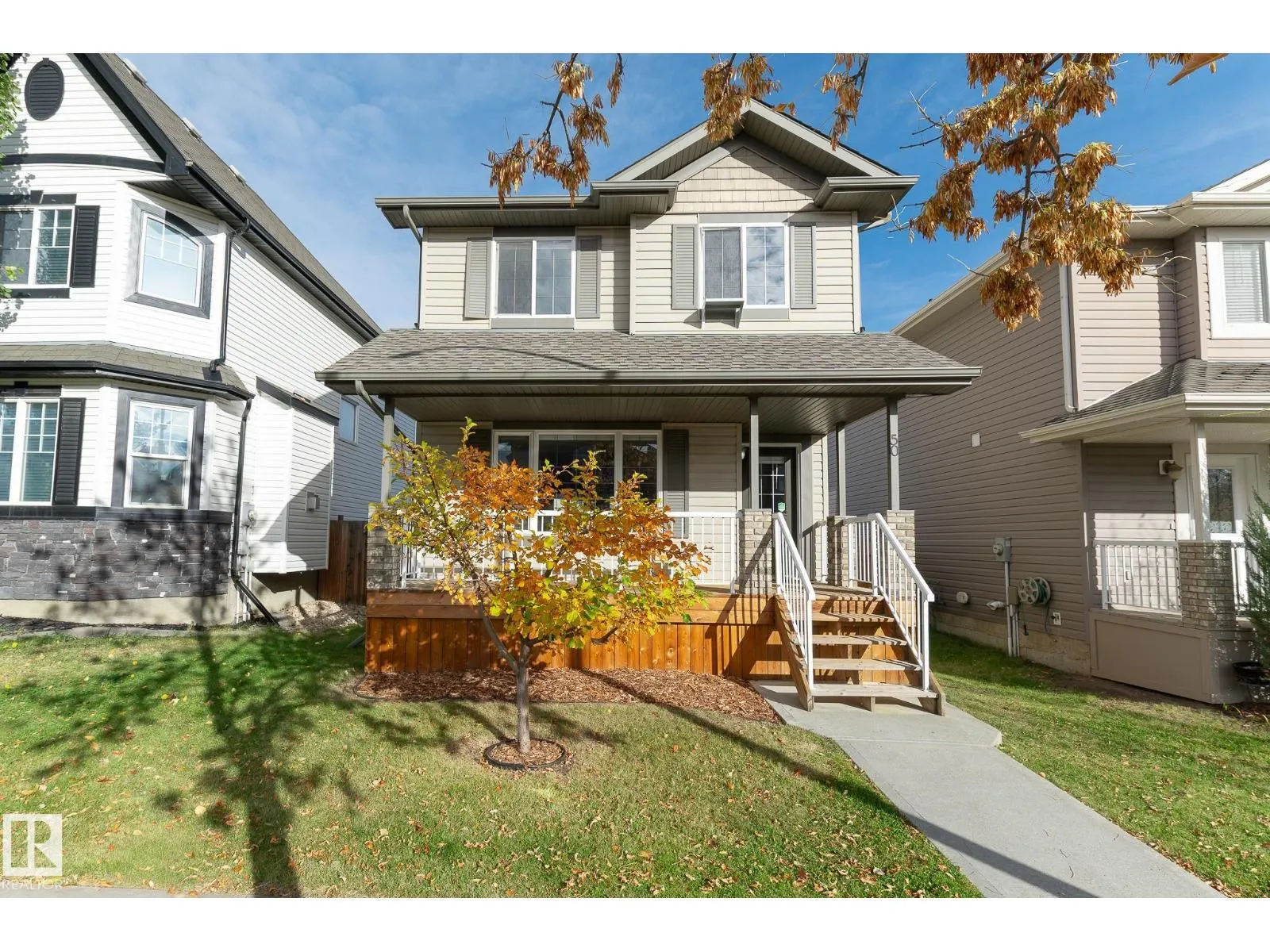 50 VIVIAN WY