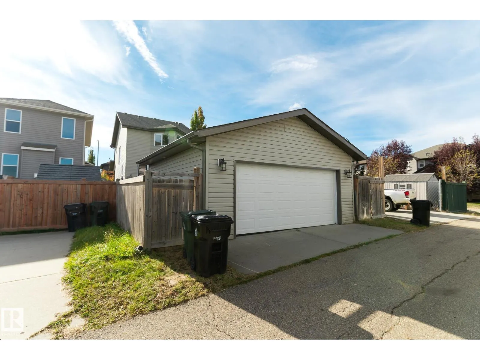 50 VIVIAN WY