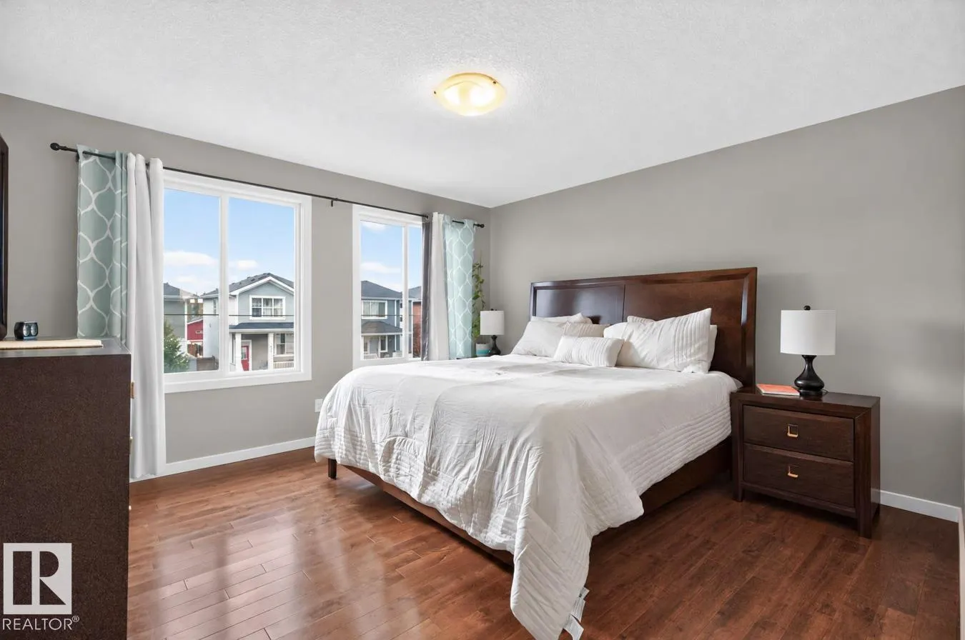 411 SIMMONDS WY