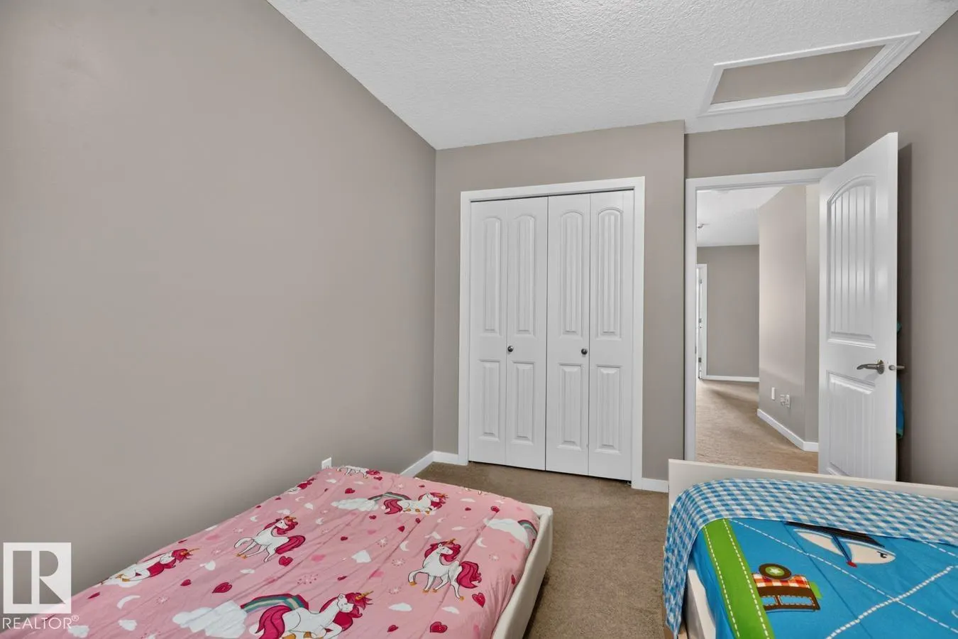 411 SIMMONDS WY