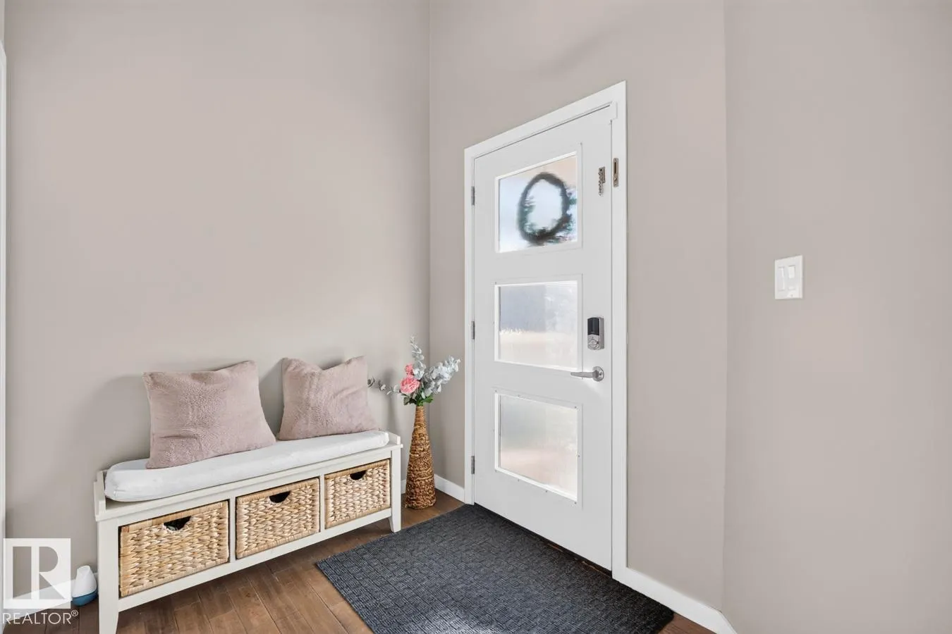 411 SIMMONDS WY
