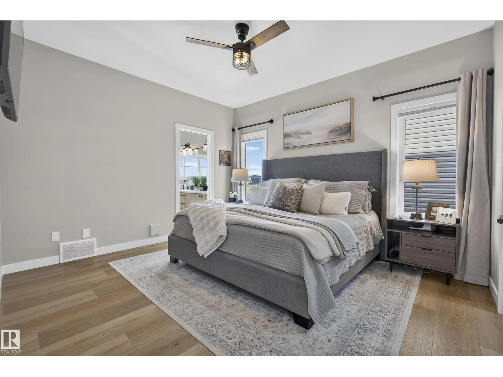 55 EDGEFIELD WY
