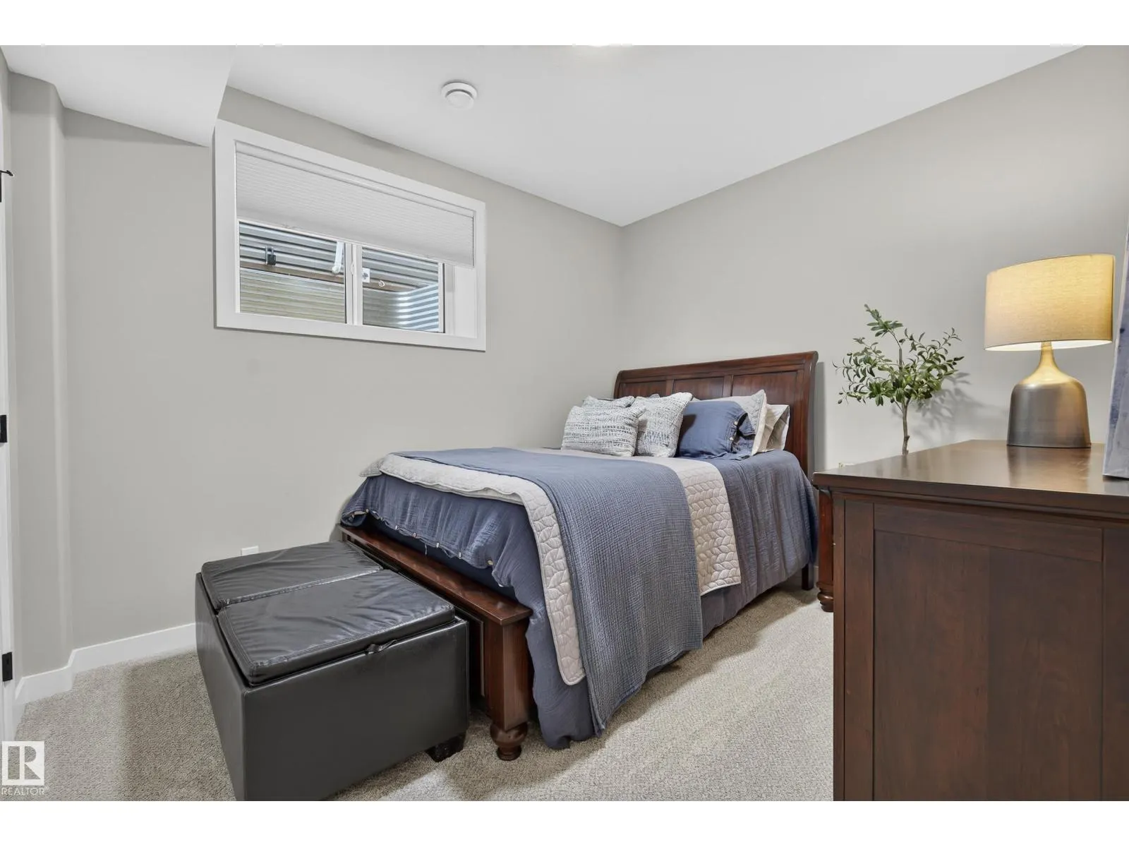 55 EDGEFIELD WY