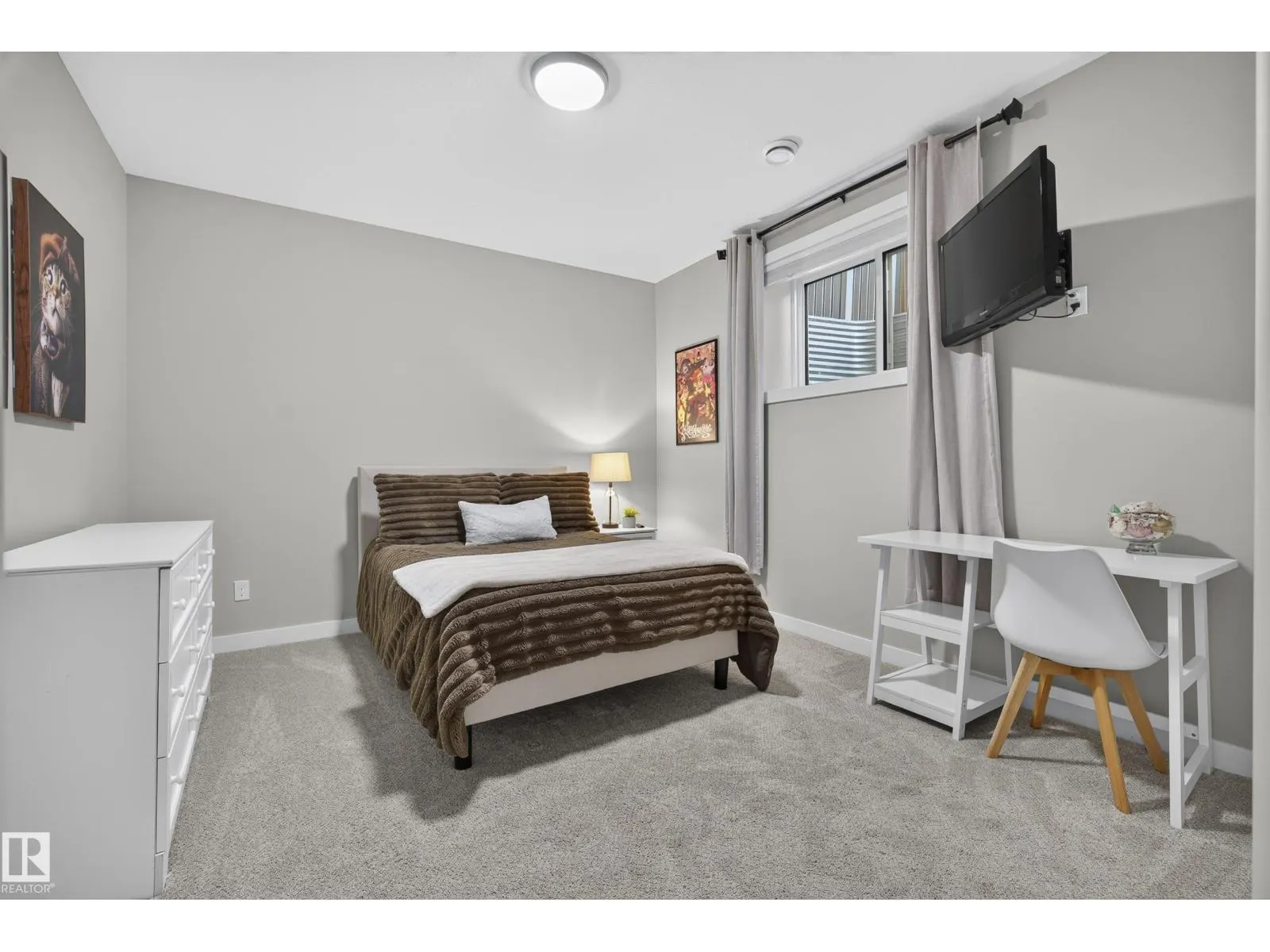 55 EDGEFIELD WY
