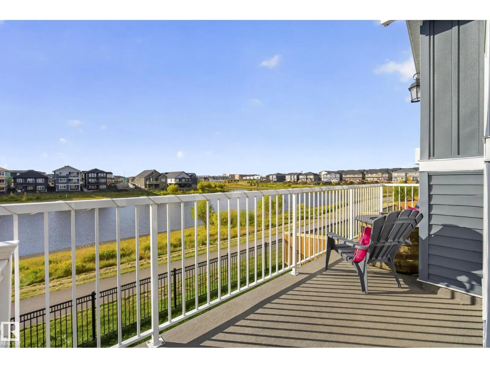 55 EDGEFIELD WY
