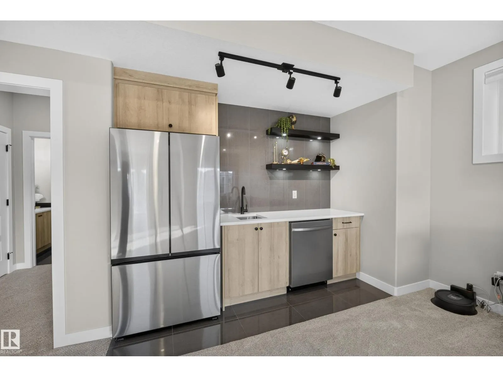 55 EDGEFIELD WY