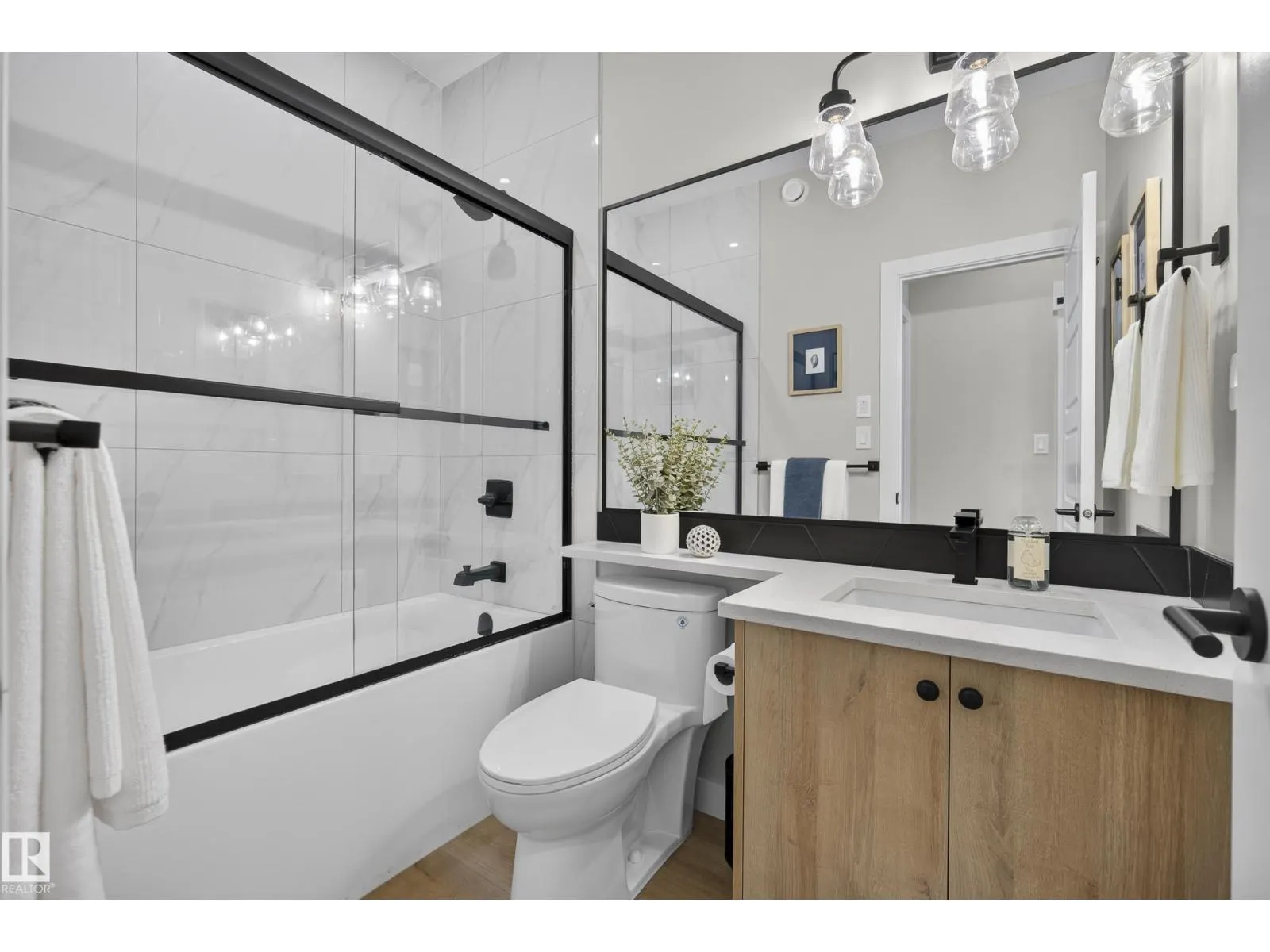 55 EDGEFIELD WY