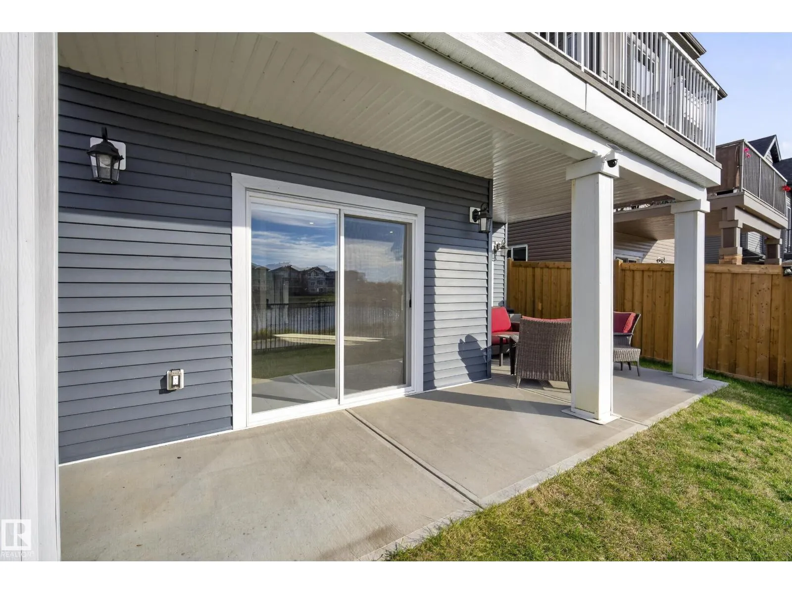 55 EDGEFIELD WY
