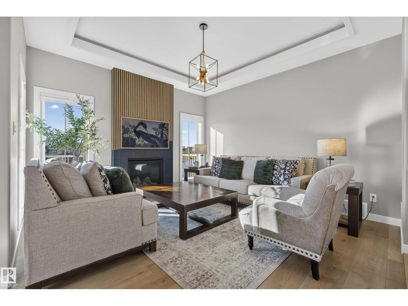 55 EDGEFIELD WY