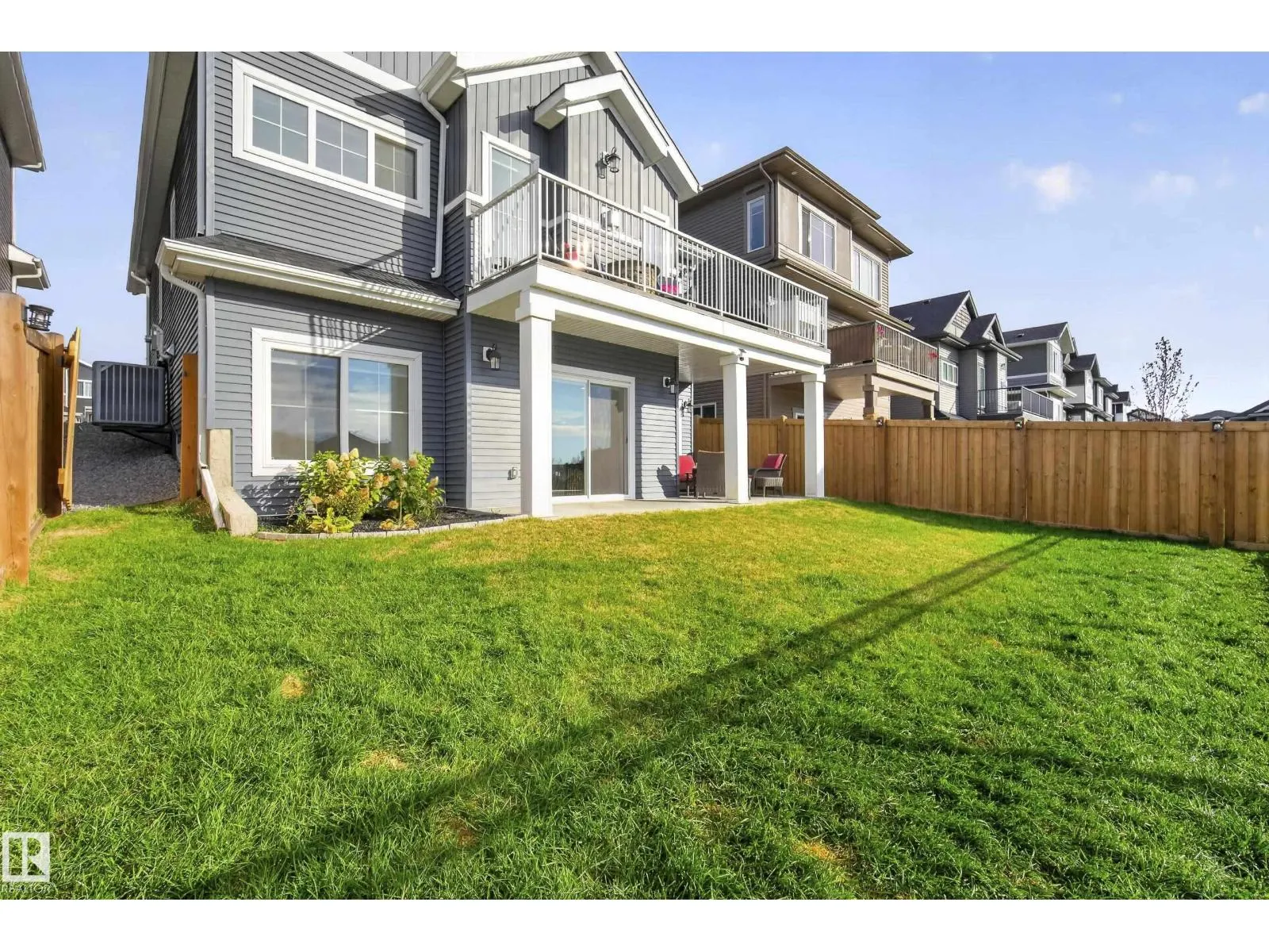 55 EDGEFIELD WY