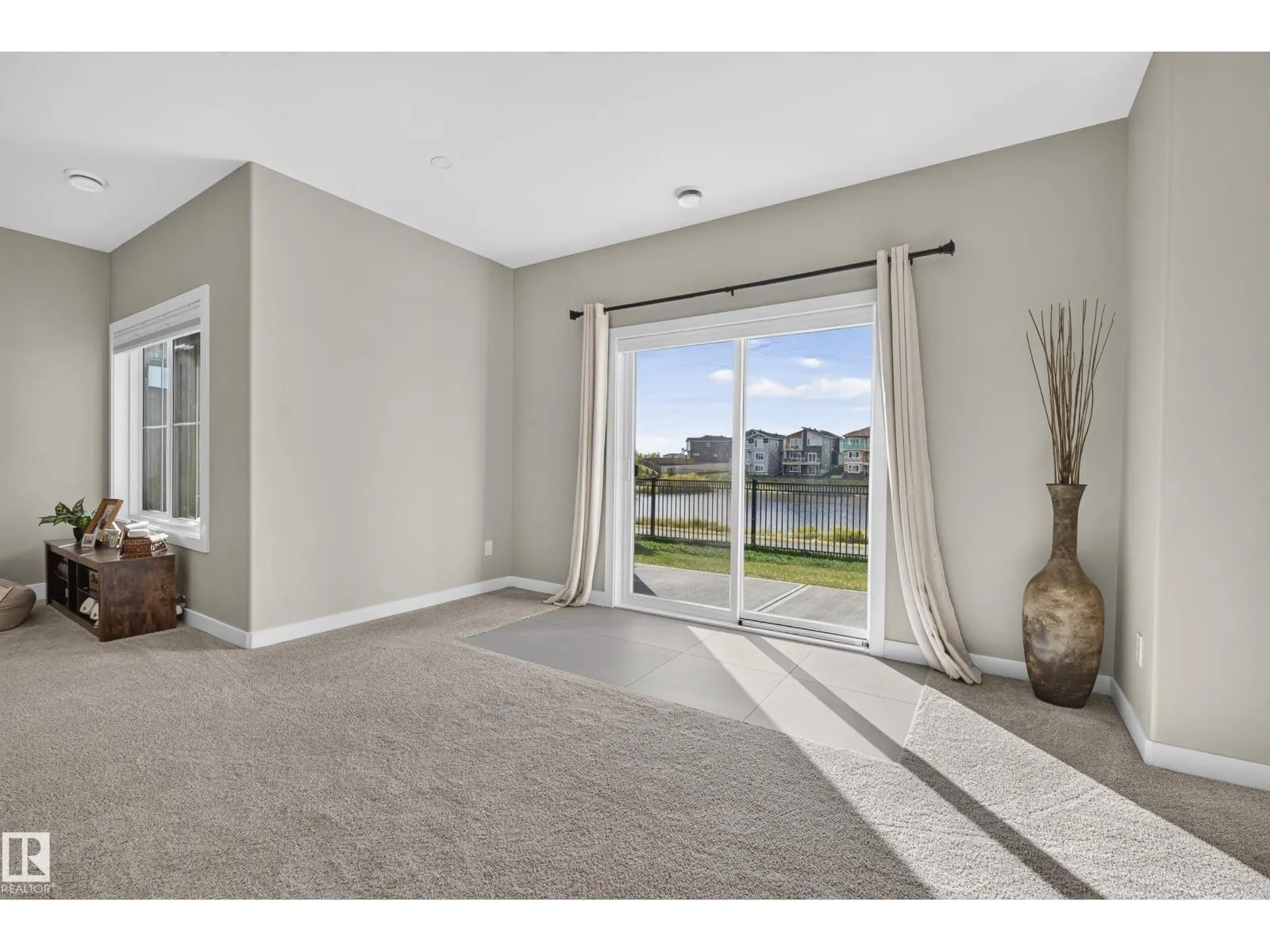 55 EDGEFIELD WY