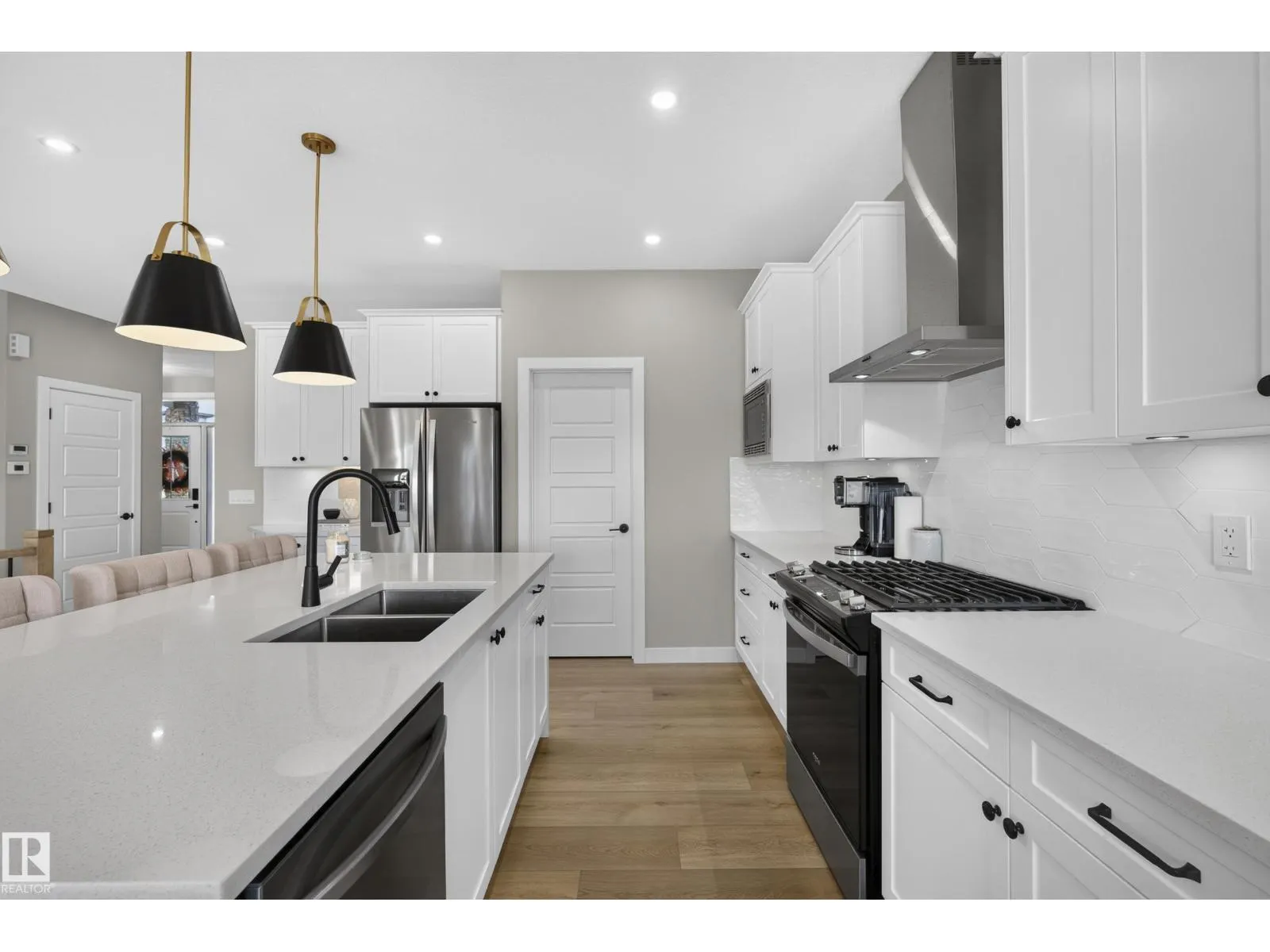 55 EDGEFIELD WY