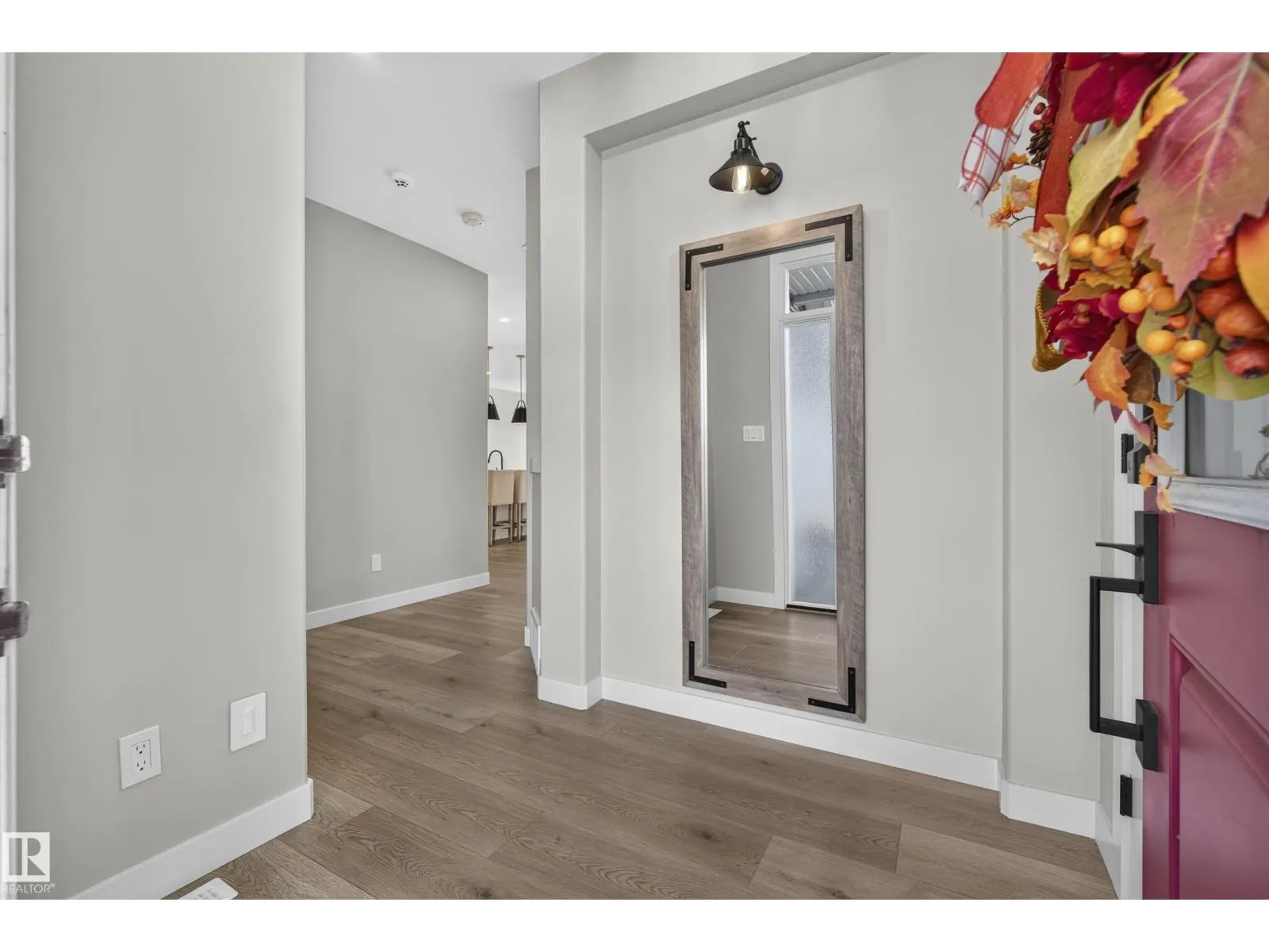 55 EDGEFIELD WY