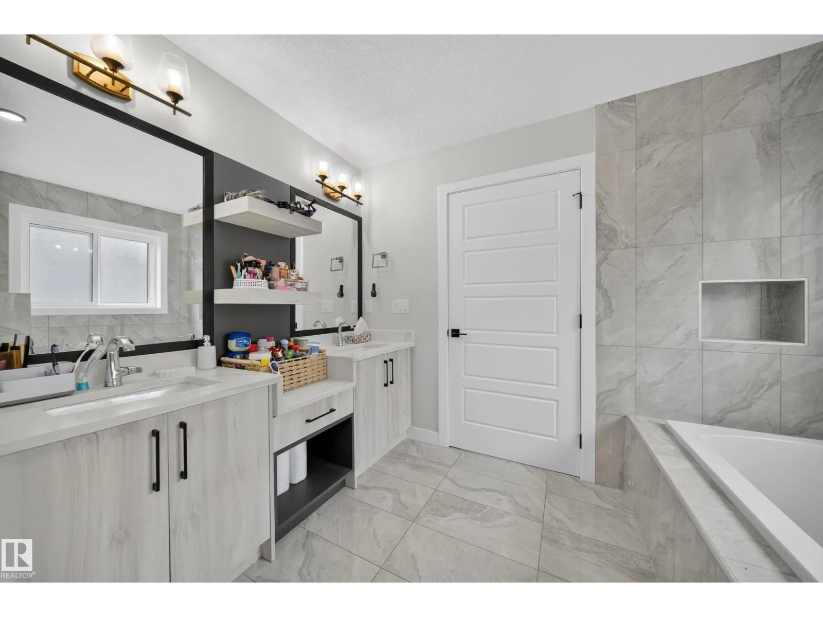 3217 Pelerin CR