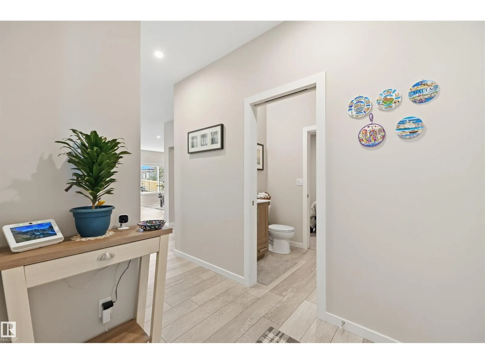 168 LARCH CR