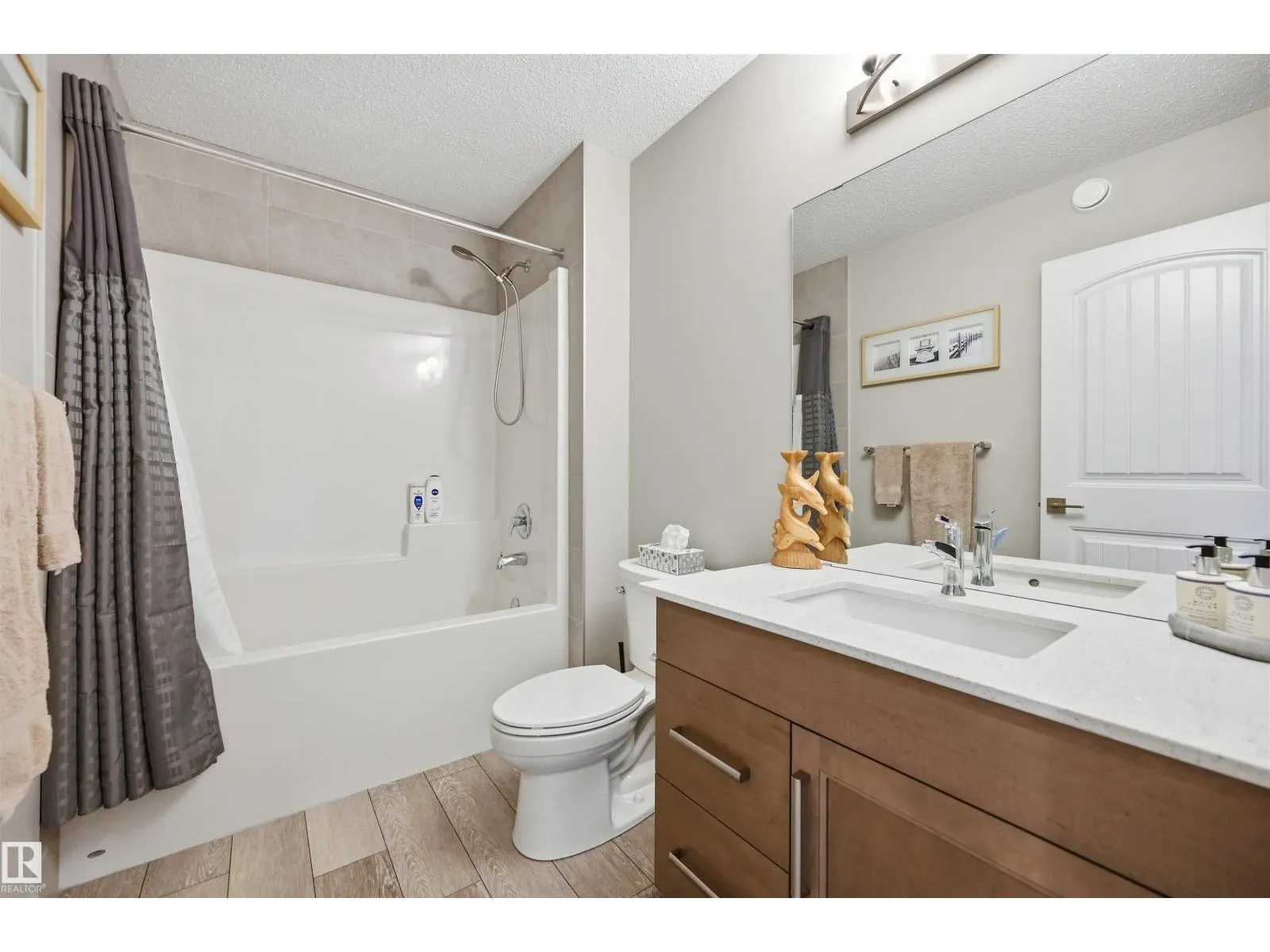 168 LARCH CR