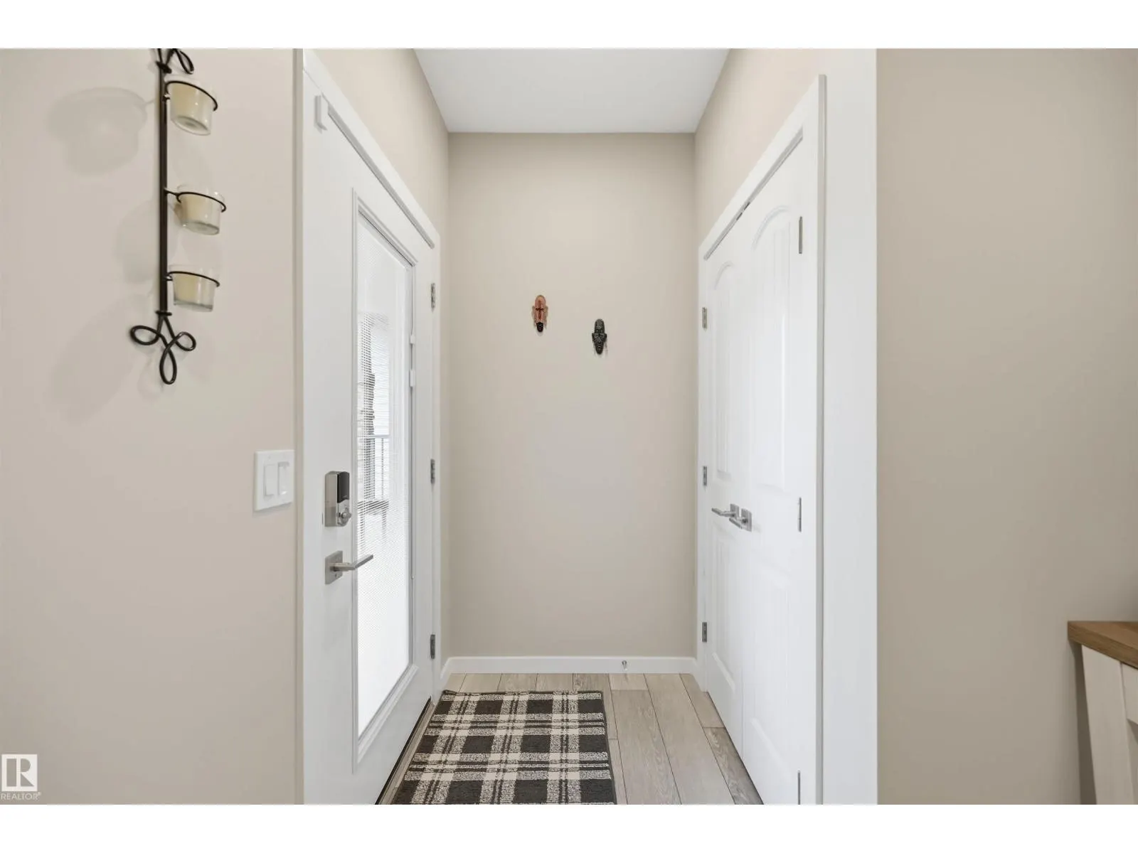 168 LARCH CR