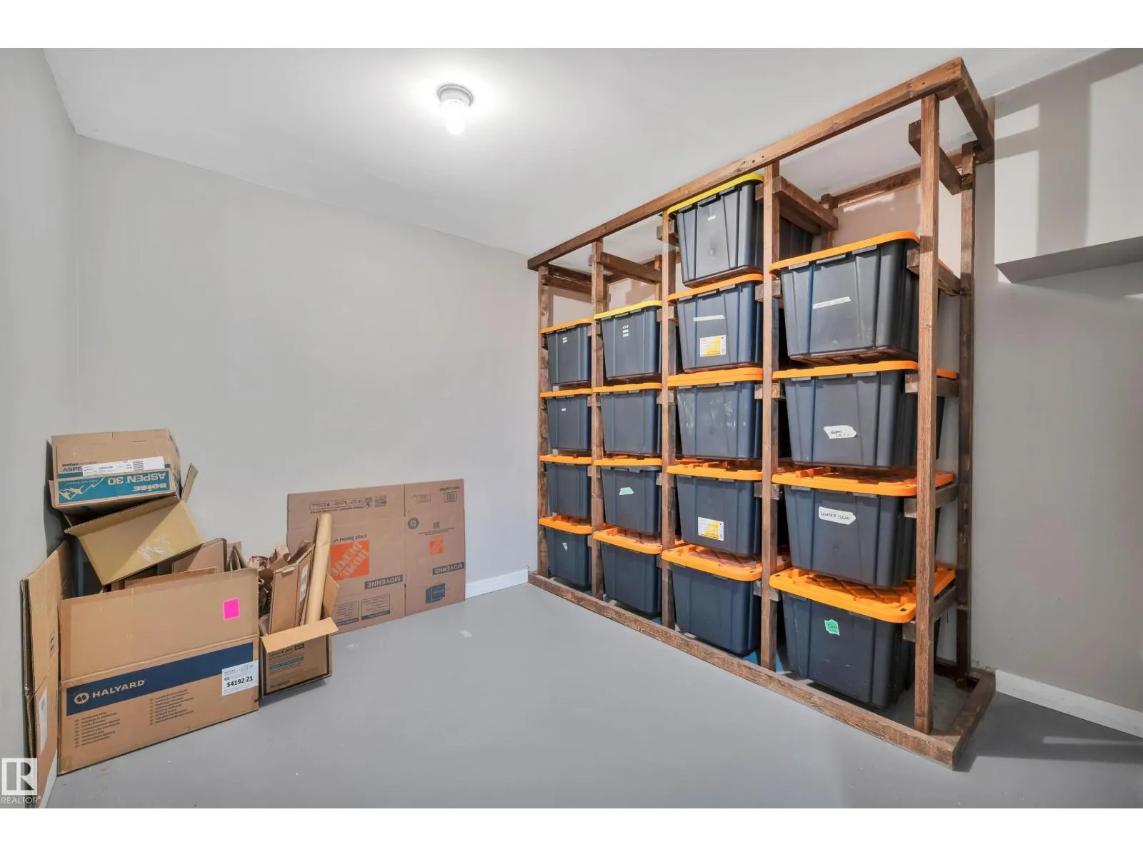 132 GARLAND CR