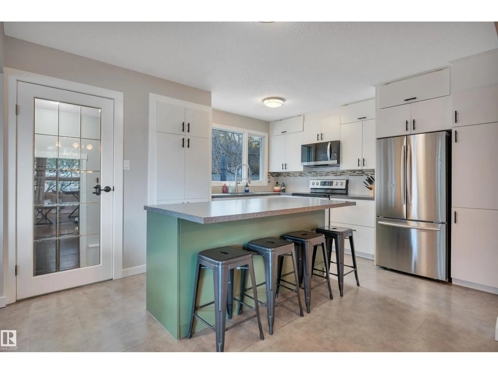 132 GARLAND CR