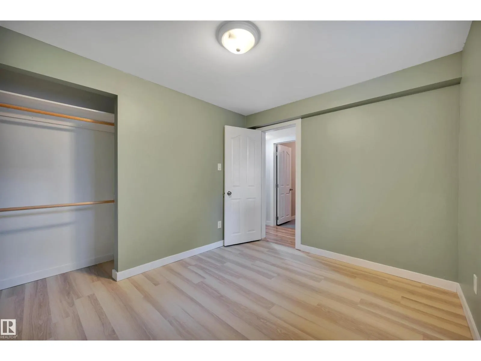 132 GARLAND CR