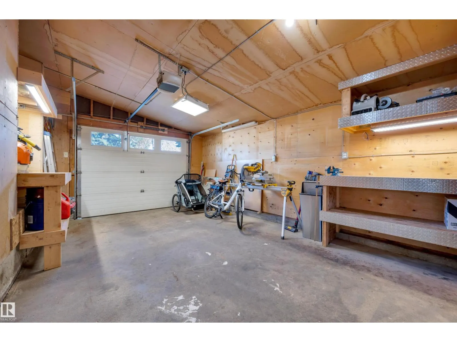 132 GARLAND CR