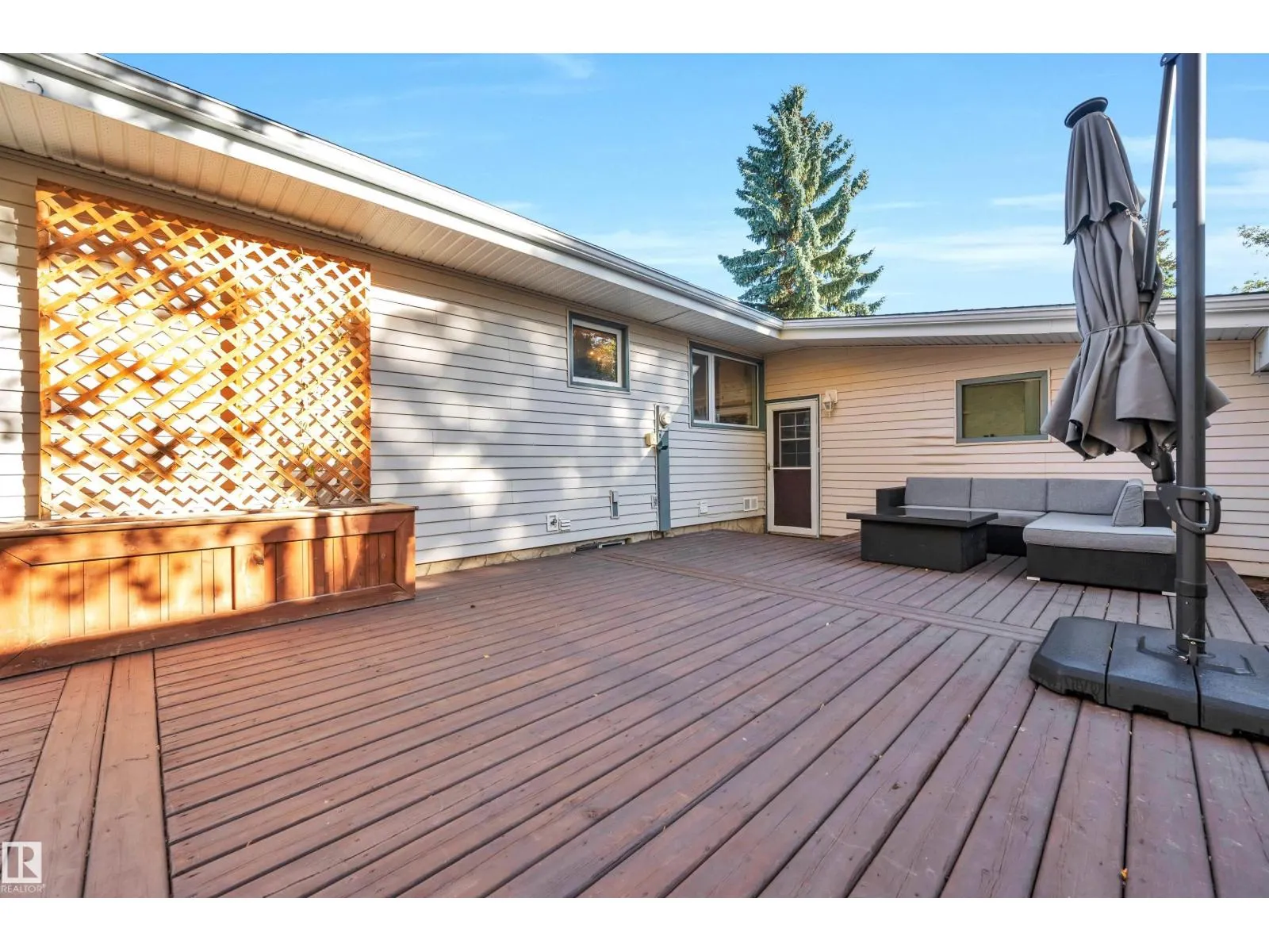 132 GARLAND CR