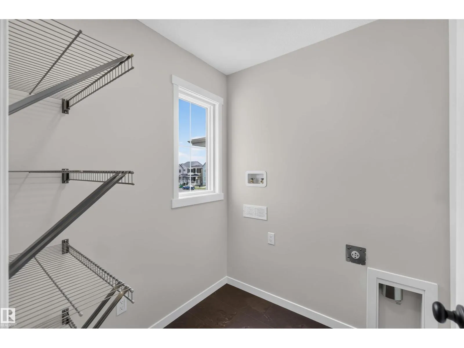5 EMERSON LD