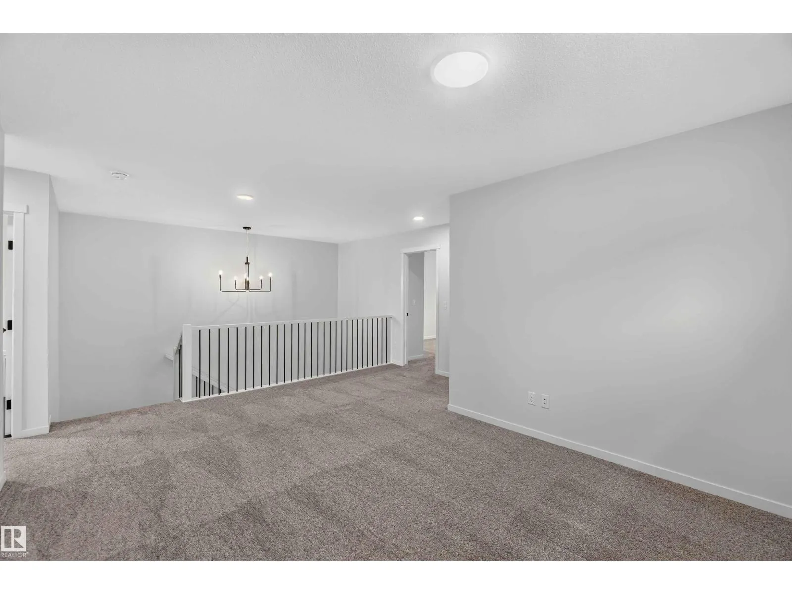 5 EMERSON LD