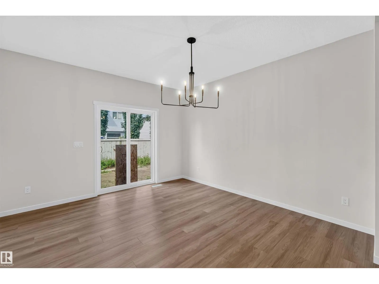 5 EMERSON LD