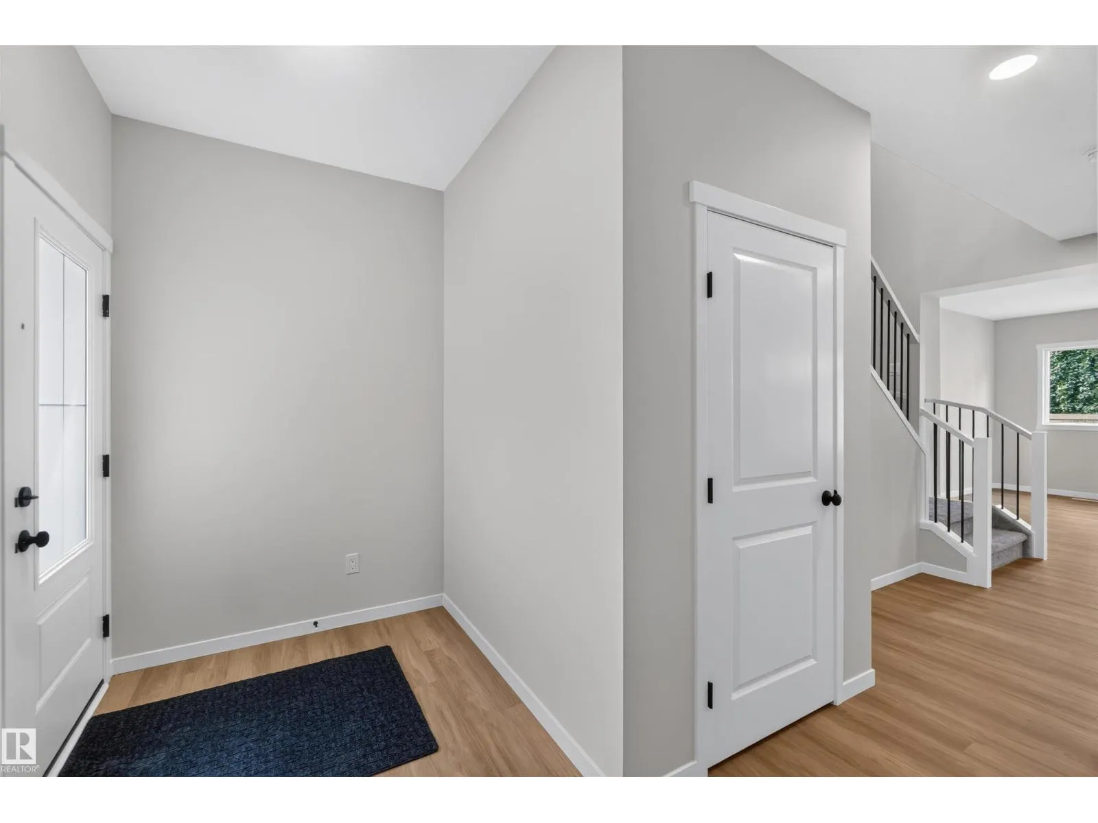 5 EMERSON LD