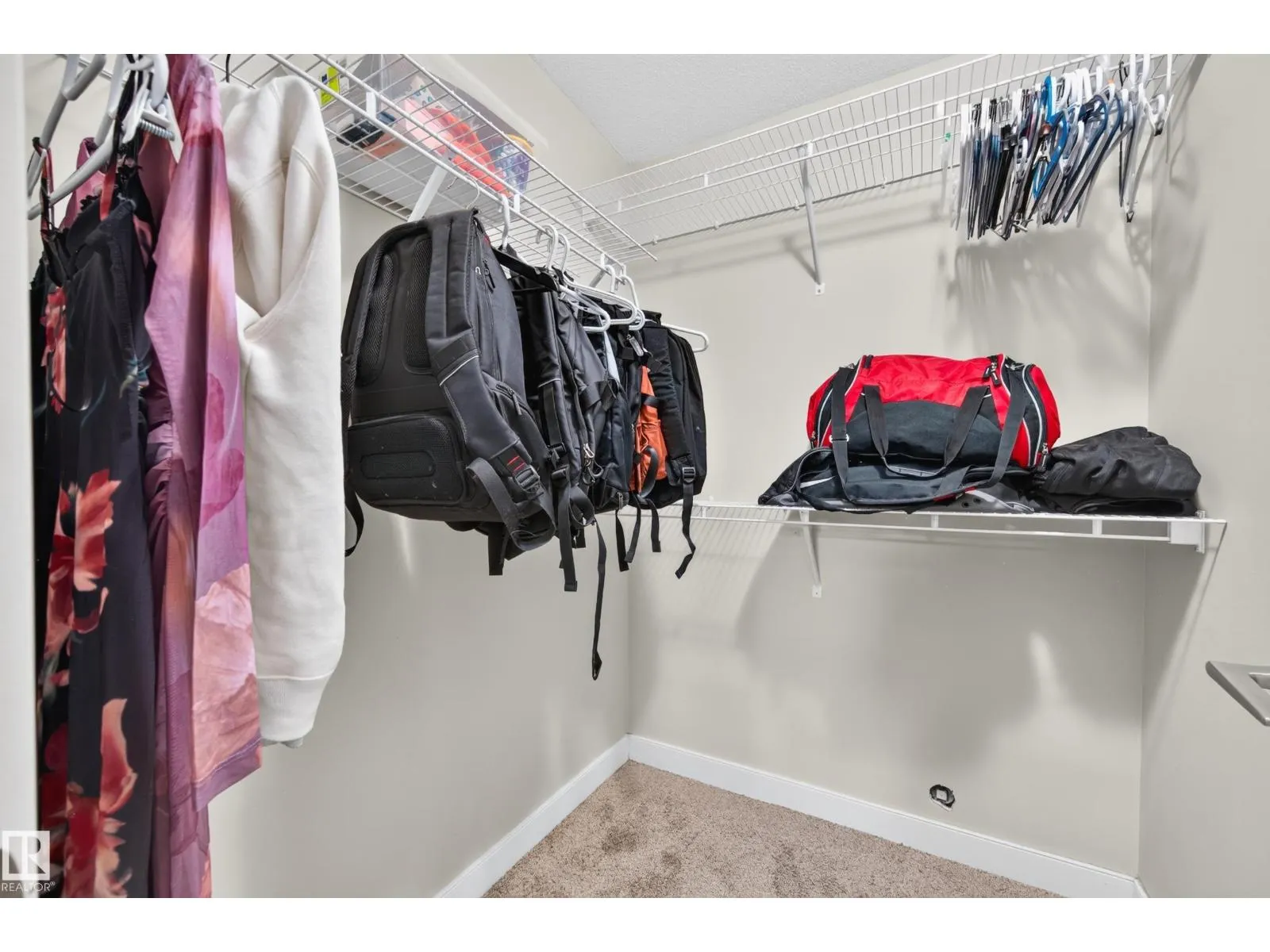 1602 GRAYBRIAR GR