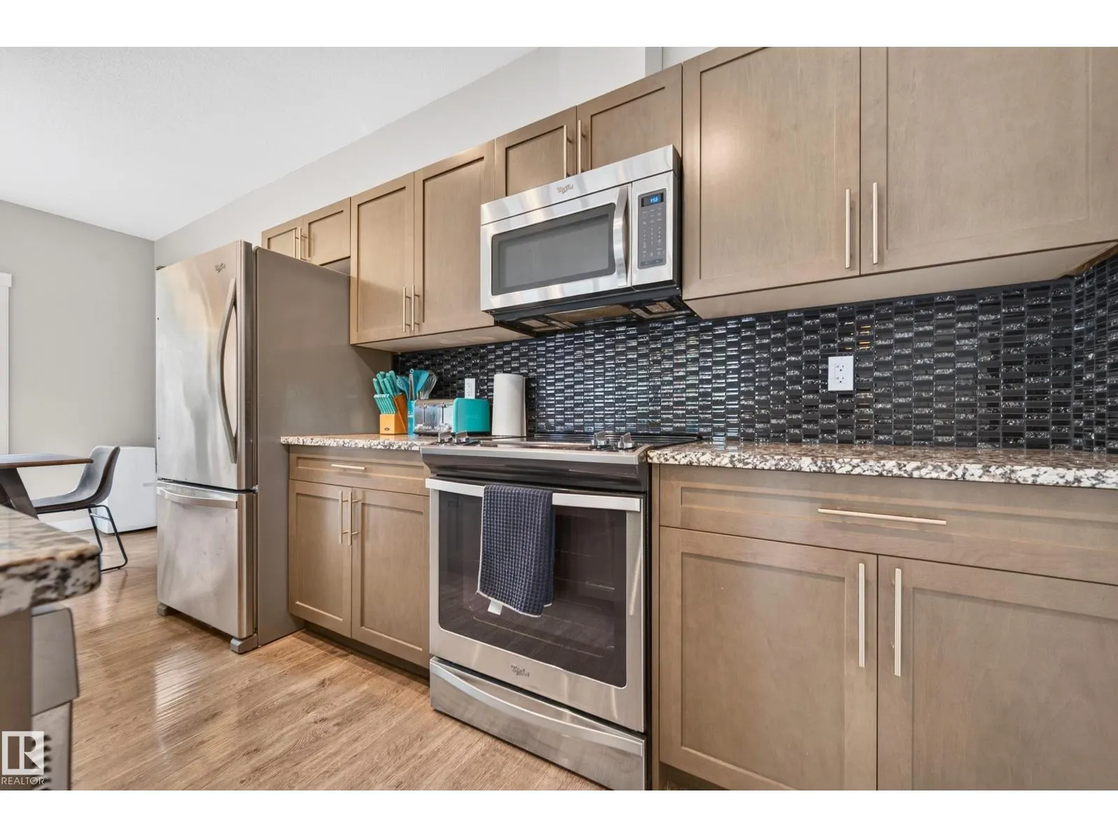 1602 GRAYBRIAR GR