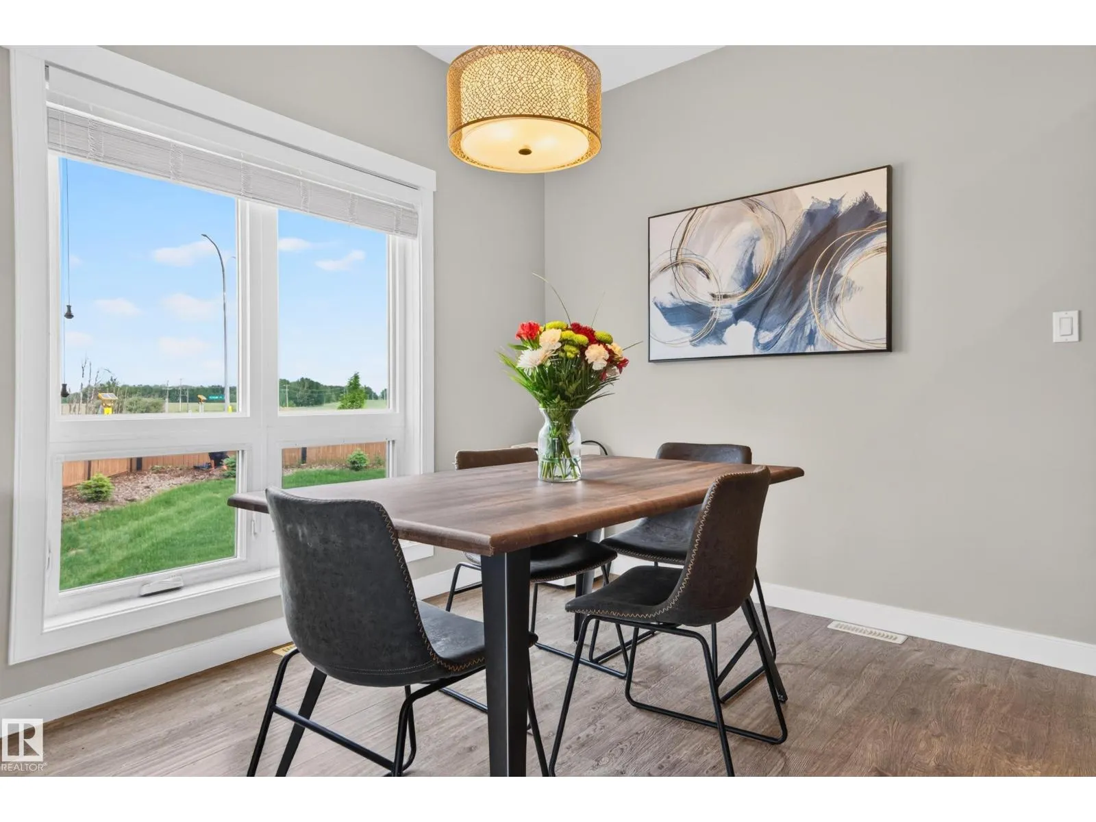 1602 GRAYBRIAR GR