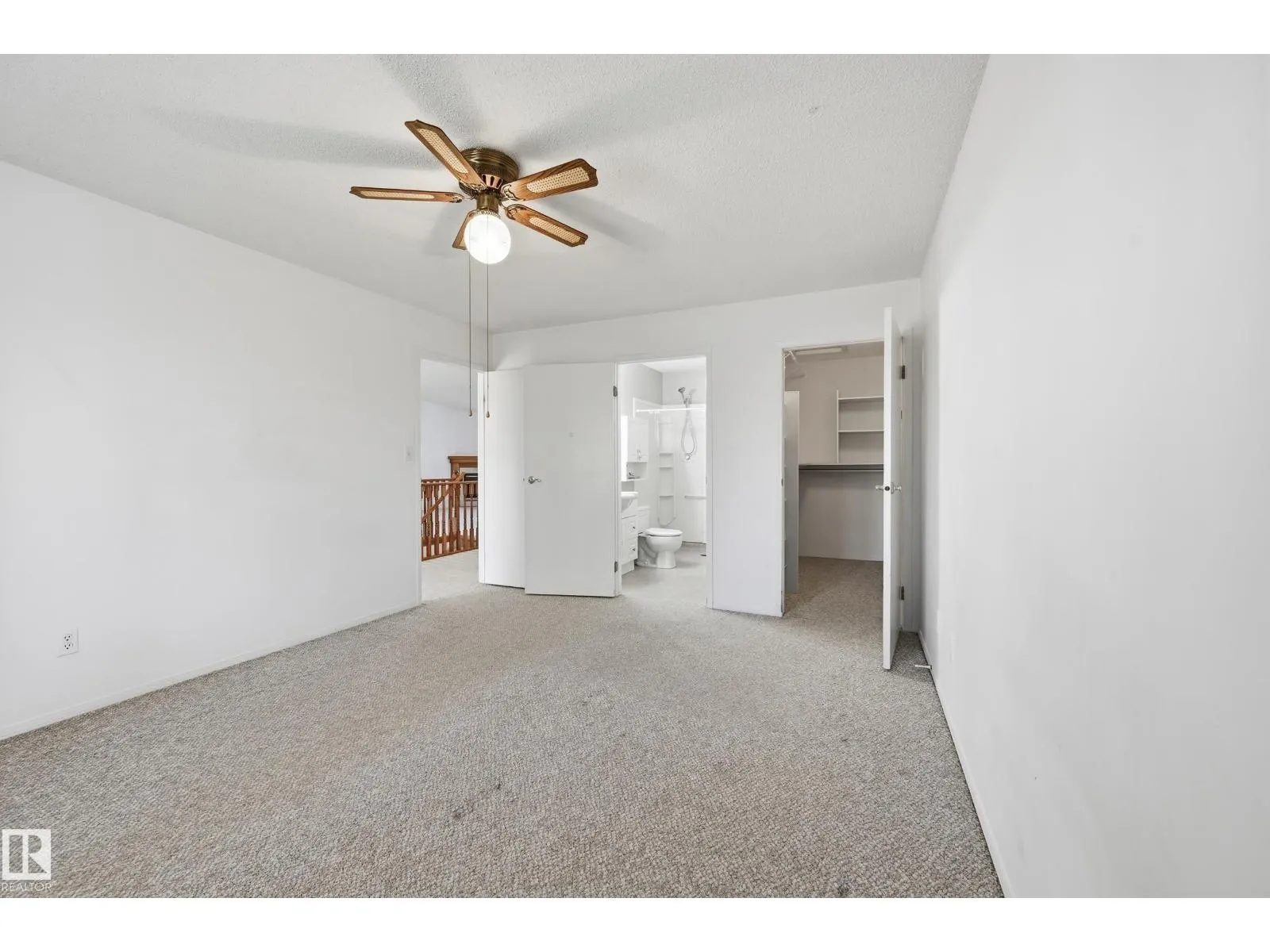 #19 10 GRANGE DR
