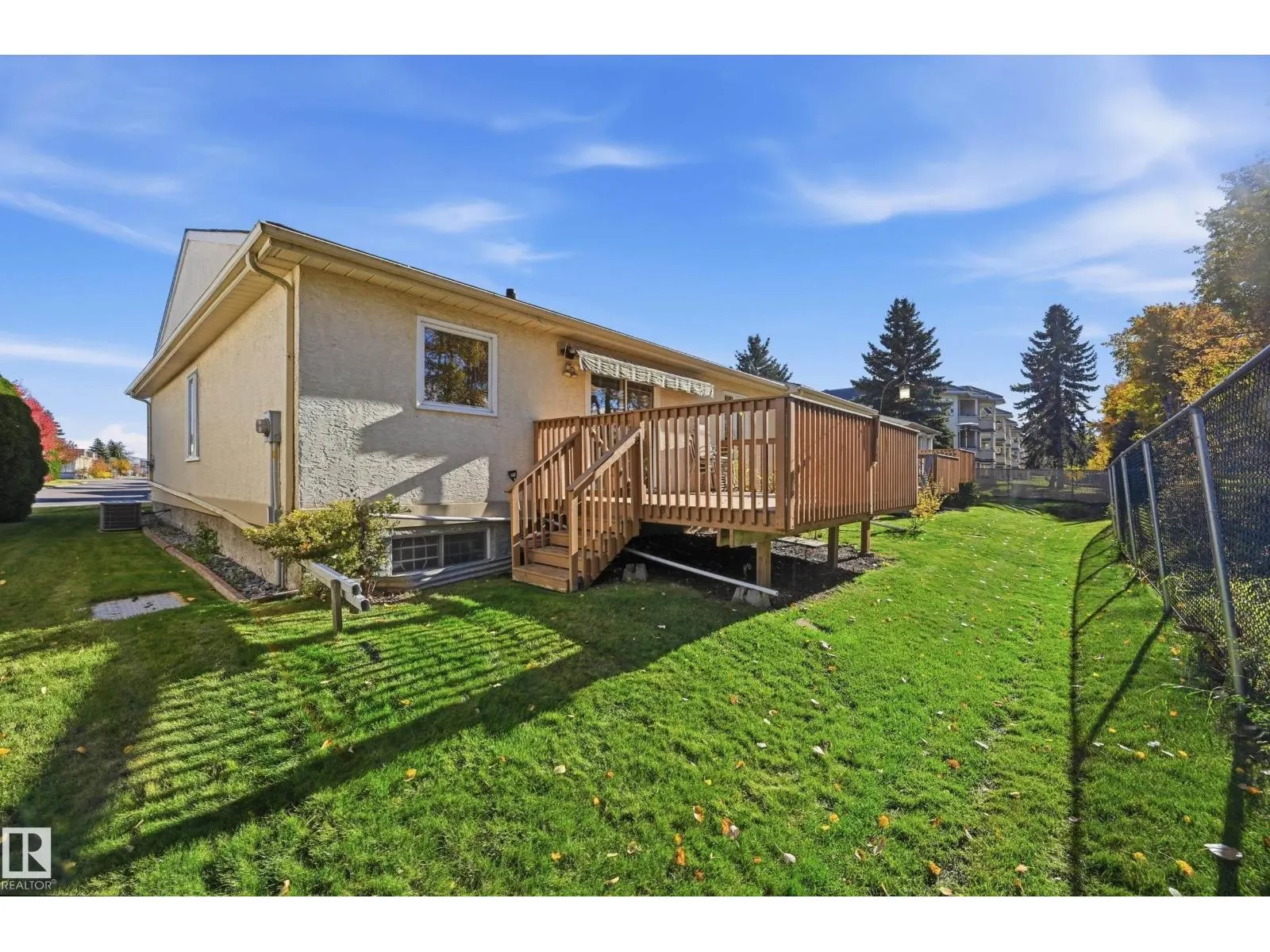 #19 10 GRANGE DR
