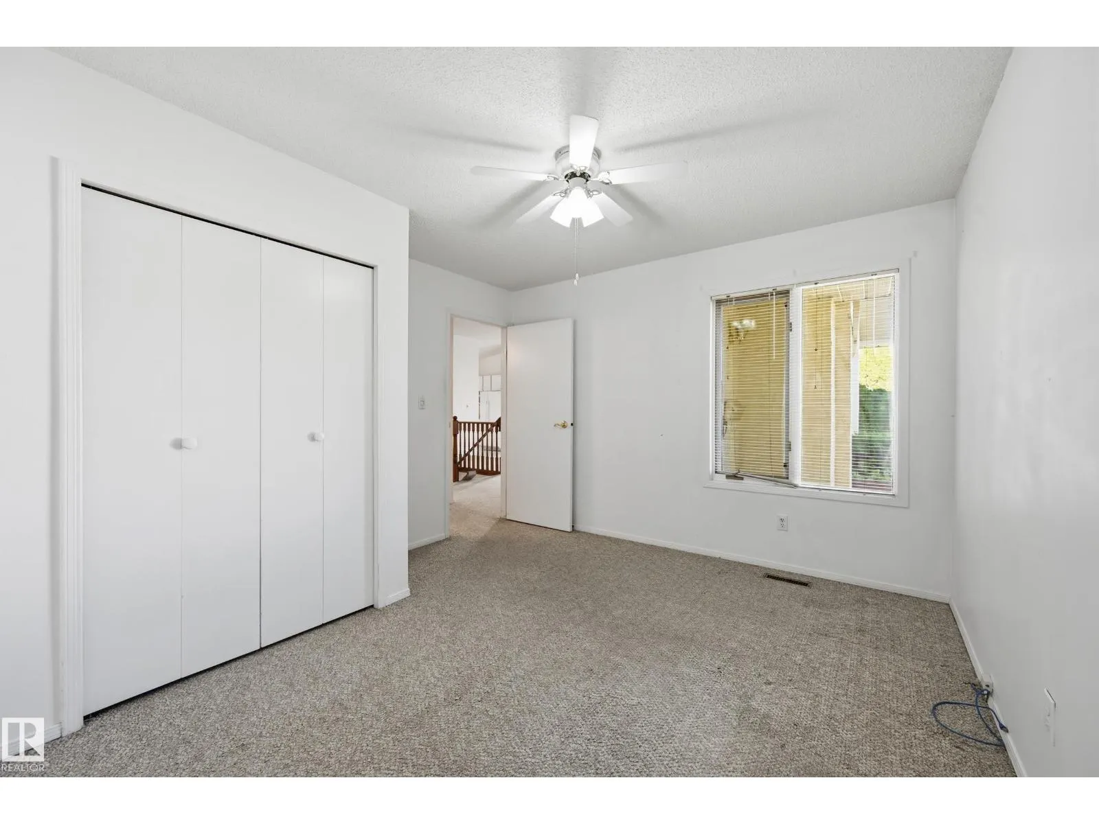 #19 10 GRANGE DR